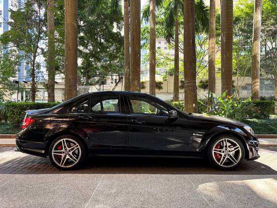 MERCEDES-BENZ C 63 AMG 6.2 V8 GASOLINA MCT MERCEDES-BENZ C 63 AMG 6.2 V8 GASOLINA MCT